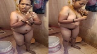 Tamil aunty nude kuliyal video eduka vidukiral
