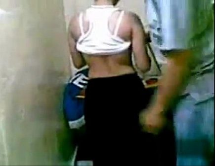 Ilamaiyaana kathali tamil sex film sunniyai umbi vidugiral