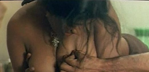 Jakitodu mulai pisaiyum sexiyaana moodu eatrum tamil sex movie
