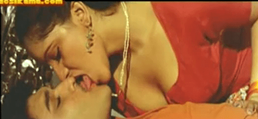 Velaikaari suya inbam seithu moodu thangamal paiyanai ookum tamil blue films