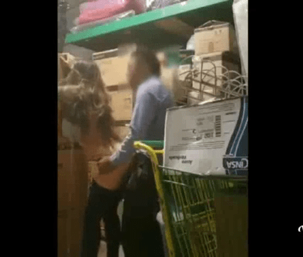 Sexy girl poolai oombi naka vaithu ookum tamil sexy video