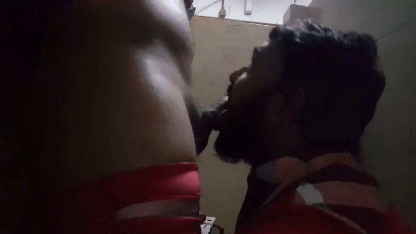 Tamil gay sex videos bathroomil poolai oombi vidugiraan