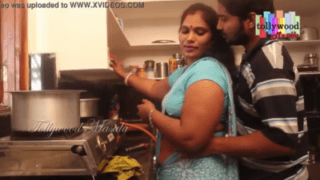 Big auntyai ilam aan kanavil sexy ool seiyum padam