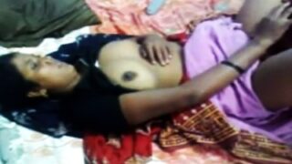 Salem aunty pundai naki fuck panum electrician paiyan