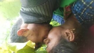 Gramathu farmer wife kuda farmlandil kissing sex seithen