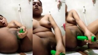 College girl green color dildo pipe vachi masturbation